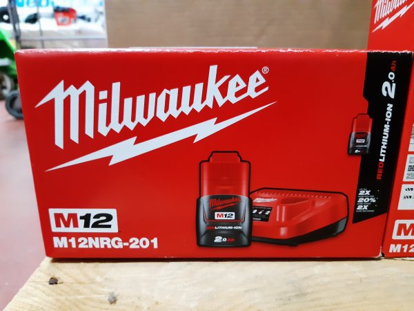 Milwaukee M12 BPD-0 - Taladro percutor 2 velocidades, cargador y batería